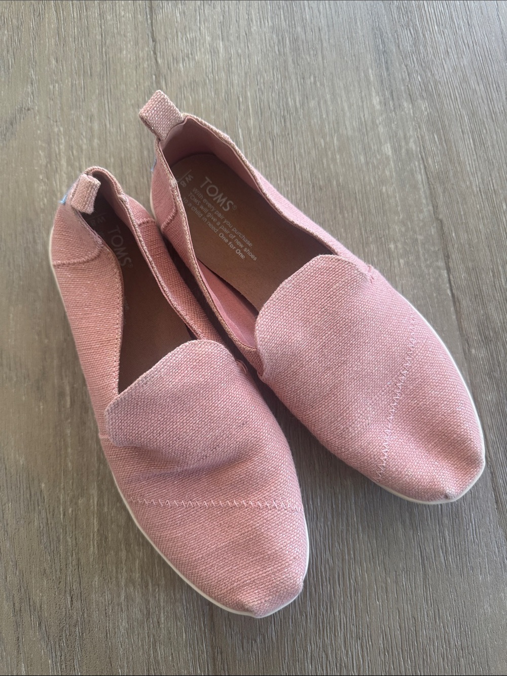 TOMS Women’s Classic Slip-On in Blush Pink Canvas